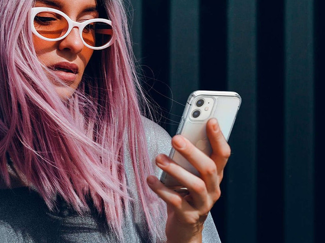 Spigen Ultra Hybrid Hülle für Apple iPhone 12 Mini 5.4 Kristallklares Alogieglas