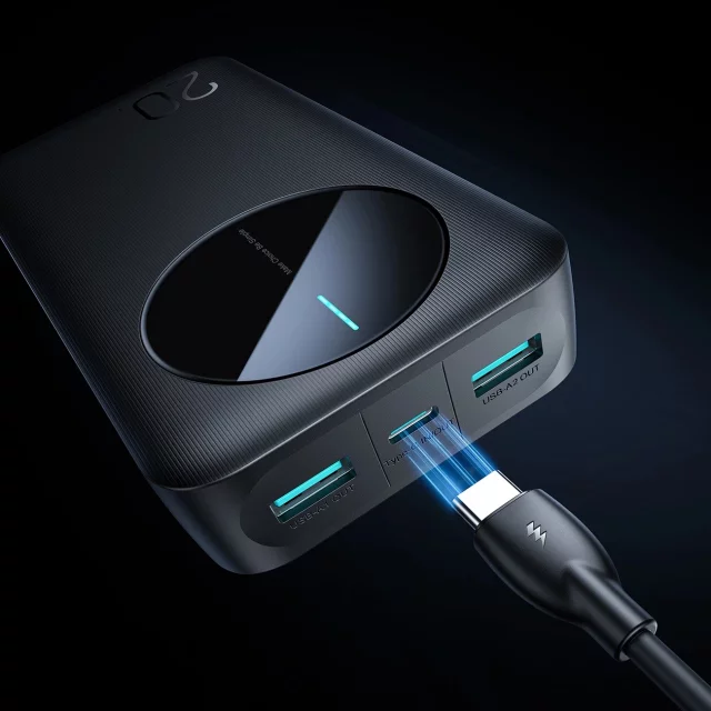 Powerbank Joyroom 20000mAh 2.4A 2x USB-A 1x USB-C - schwarz