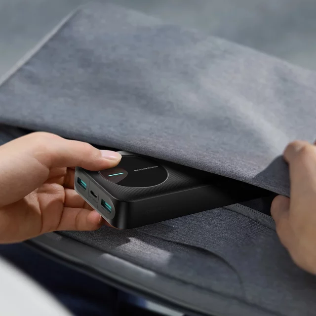 Powerbank Joyroom 20000mAh 2.4A 2x USB-A 1x USB-C - schwarz