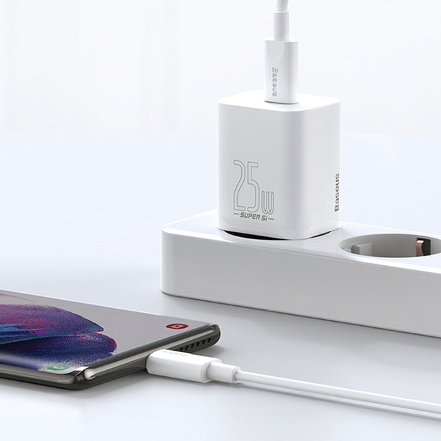Baseus Super Si USB-C Typ C PD 25 W weißes Netzteil-Ladegerät
